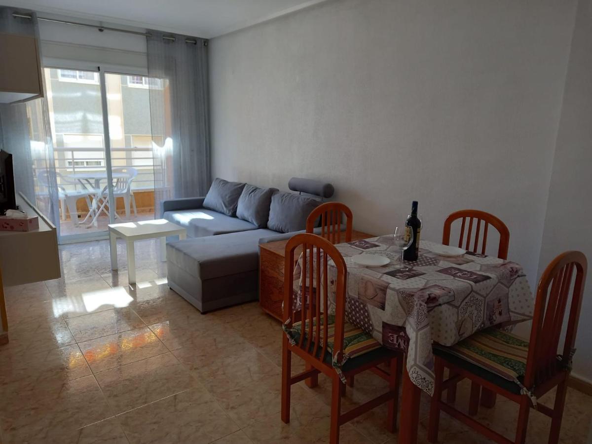 Julia'S Paradise Apartment Torrevieja Exterior photo